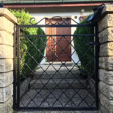 In Aire Private House Genewa